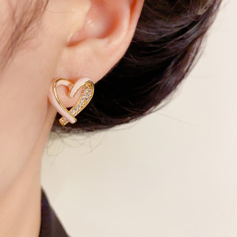 14K Gold Heart-Shaped Zircon Stud Earrings – Sweet & Minimalist Design