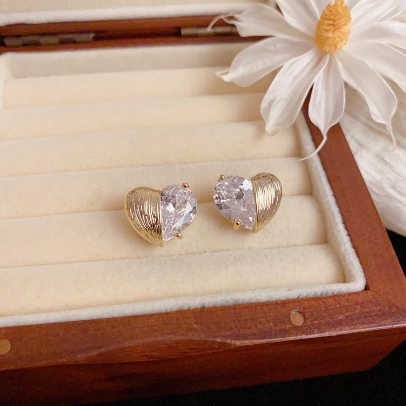Luxury Zircon Metal Spliced Heart Stud Earrings – Elegant Design