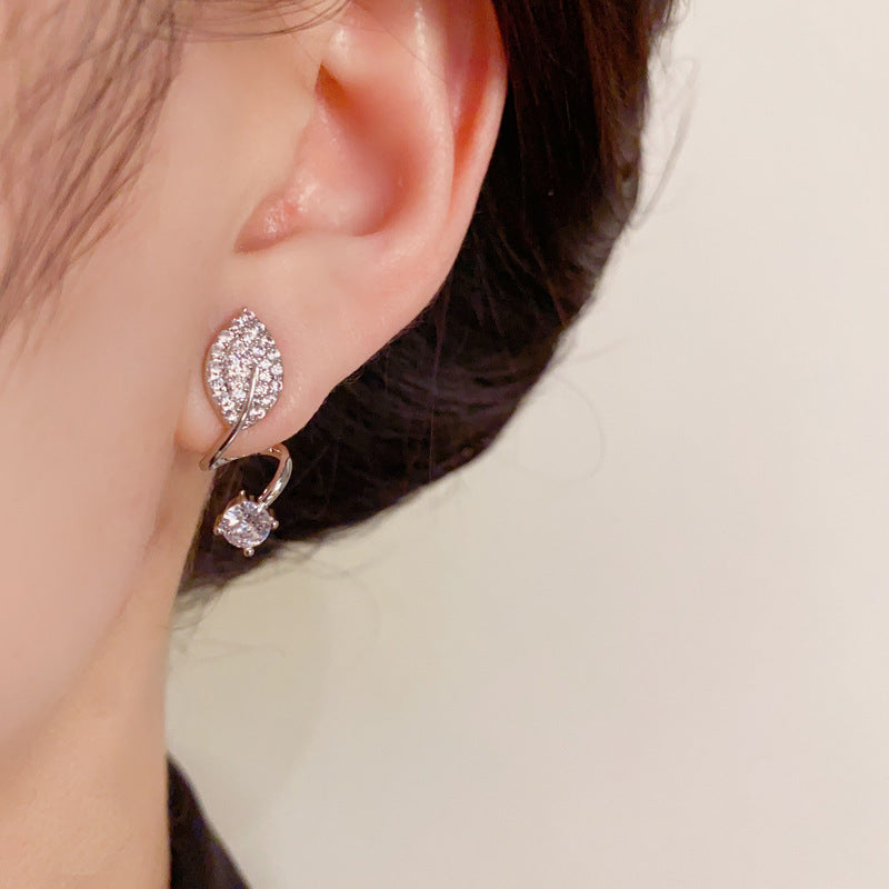 14K Gold Zircon Leaf Stud Earrings - Chic Elegance Design