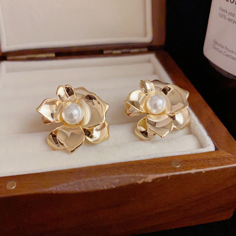 14K Gold-Plated Metal Pearl Petal Earrings - Vintage French Style