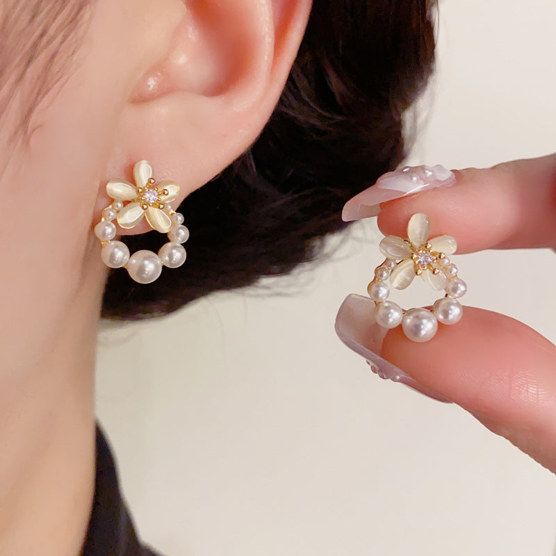 14K Gold-Plated Cat's Eye Flower Pearl Stud Earrings – Elegant Design