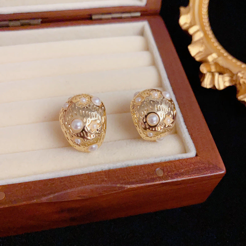 Elegant Pearl Metal Irregular Earrings – Geometric Design