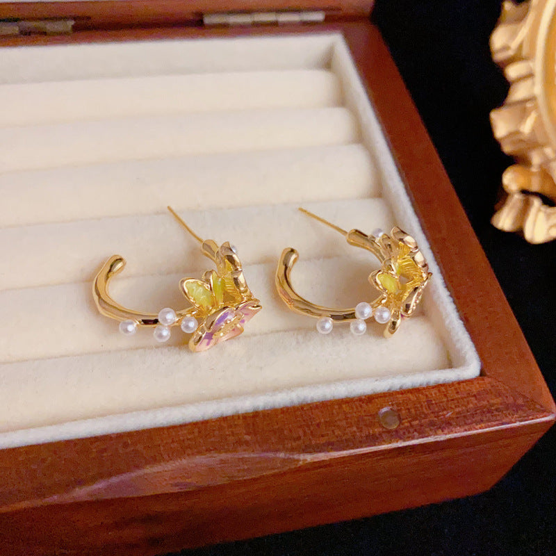 Elegant Pearl & Enamel Petal Hoop Gold Earrings – Floral Design