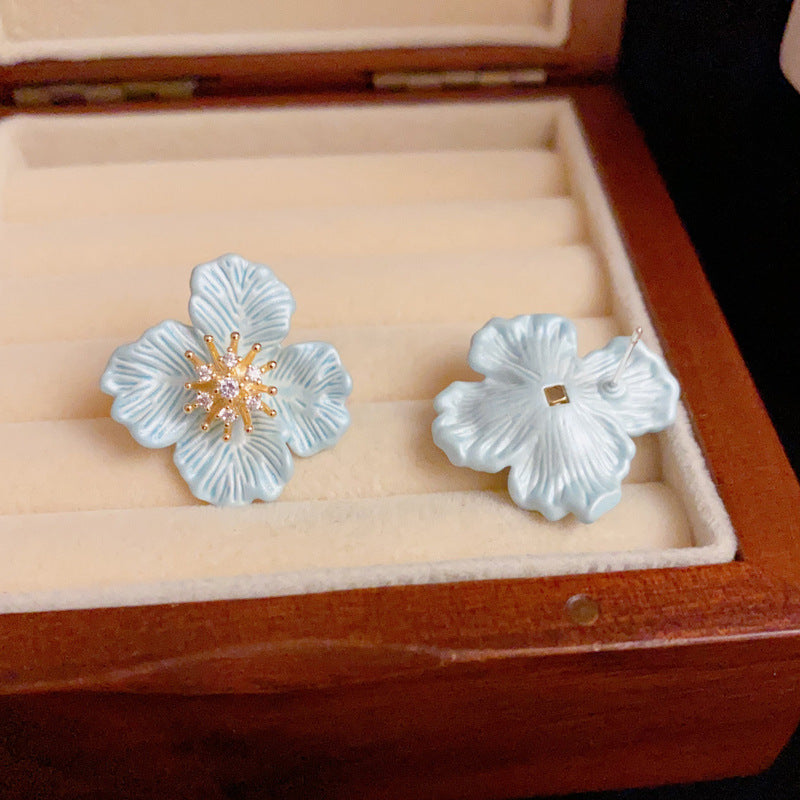 14K Gold-Plated Blue Floral Stud Earrings – Elegant Minimalist Design