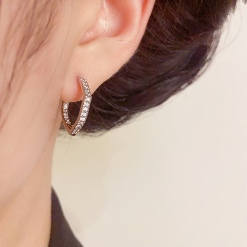Elegant Full-Zircon Geometric Round Earrings – Silver Needle Design