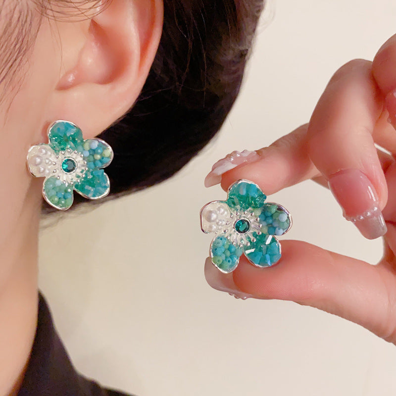 Elegant Colorblock Beaded Petal Stud Sliver Earrings – Floral Design