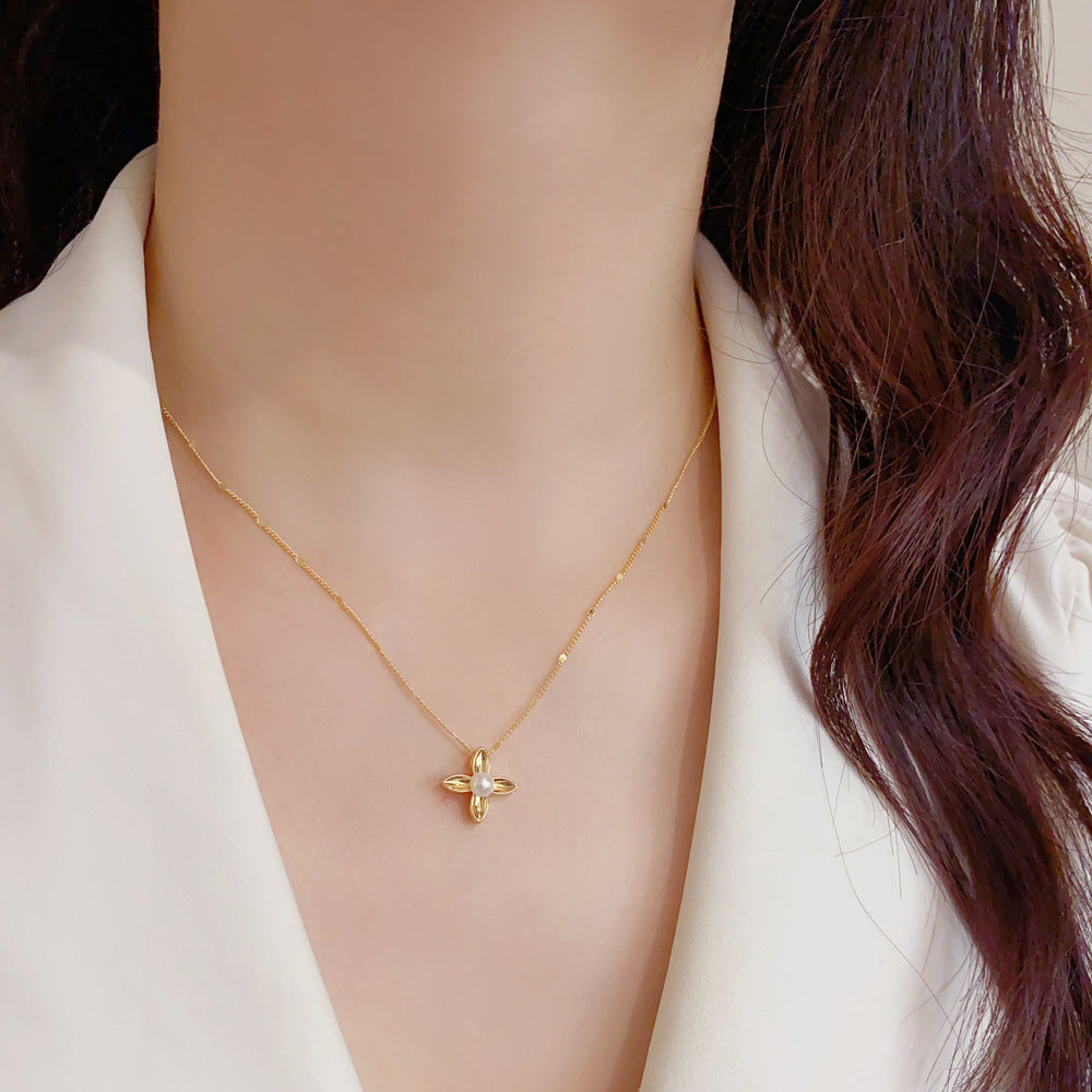 Eaioncol Four Leaf Freshwater Pearl Necklace Gold Silver