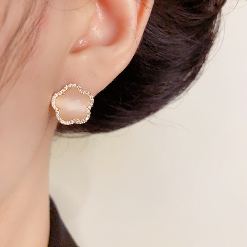Luxury Crystal Zircon Petal Stud Earrings – Elegant Floral Design