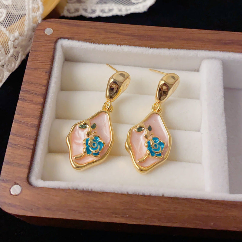 Elegant Irregular Rhombus Petal Drop Earrings – French Retro Design