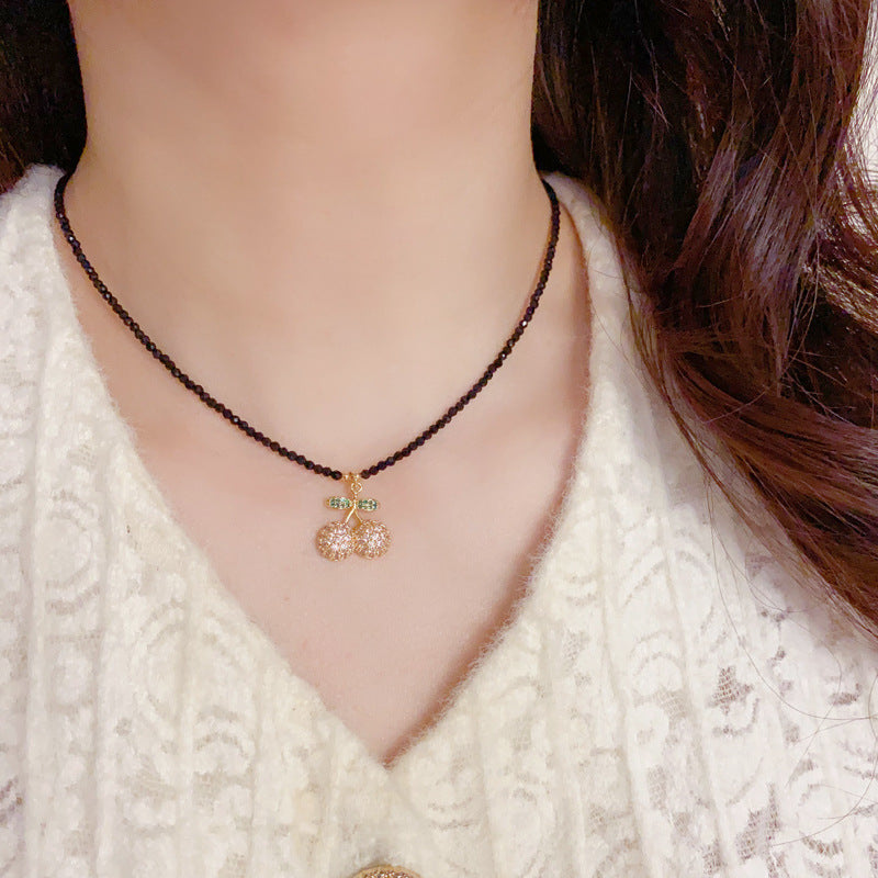 Minimalist Cherry Black Crystal Rhinestone Necklace – Clavicle Chain