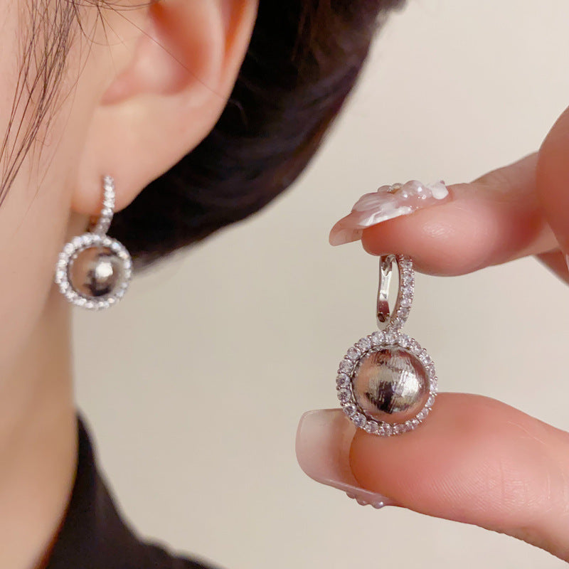 Elegant Zircon Metal Round Hoop Earrings – Retro Geometric Design