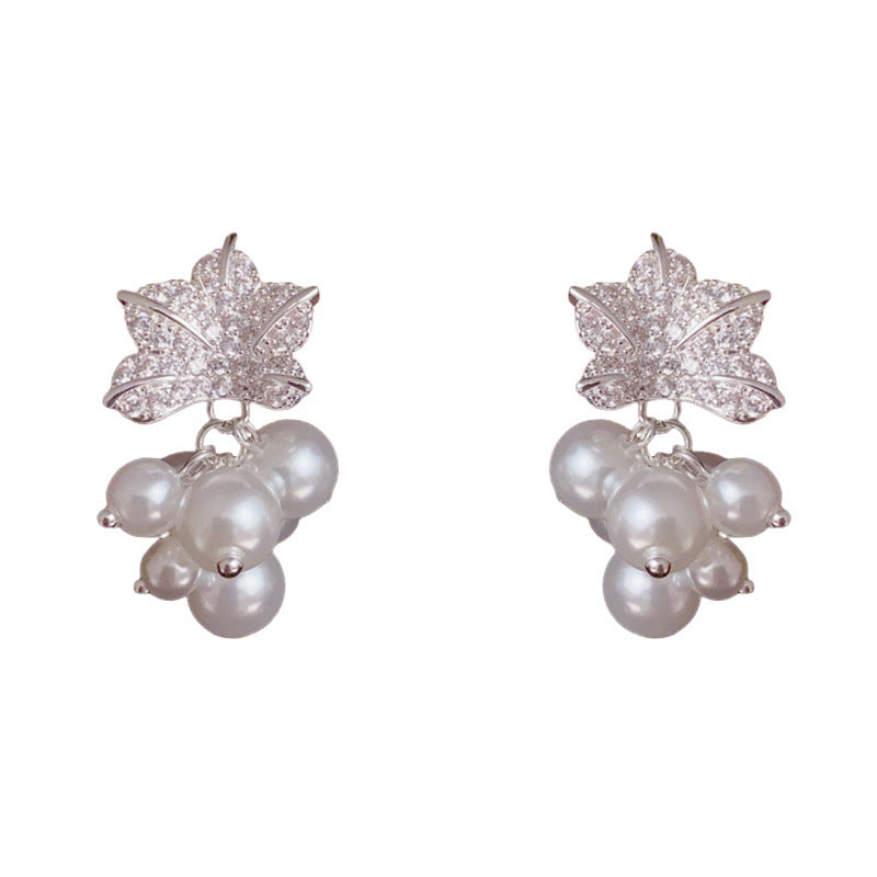 Luxury Zircon Leaf & Pearl Drop Gold Earrings – Elegant Design