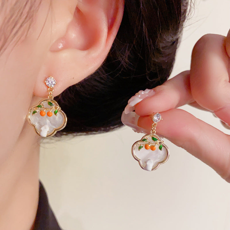 Elegant Four-Leaf Flower Persimmon Drop Gold Earrings – Chinese Design