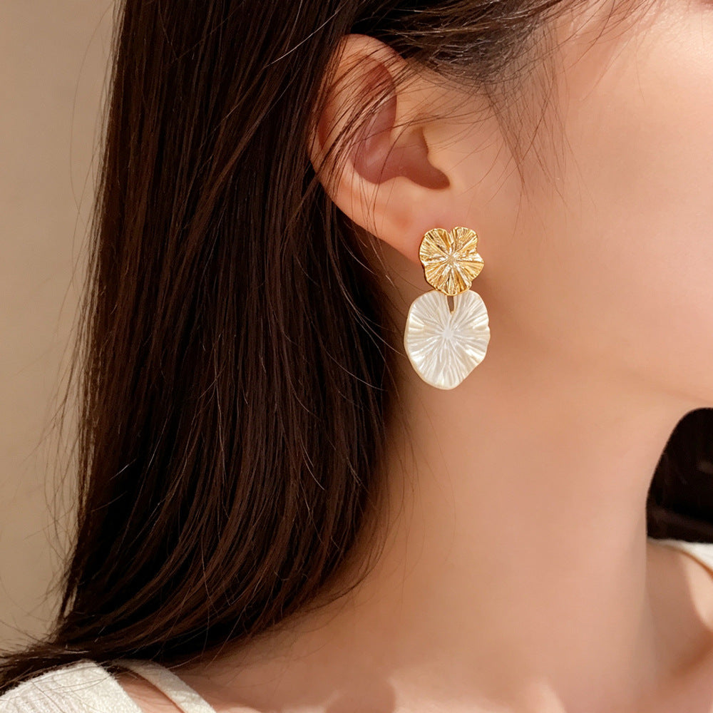 Eaioncol Two-Tone Geometric Drop Earrings Gold
