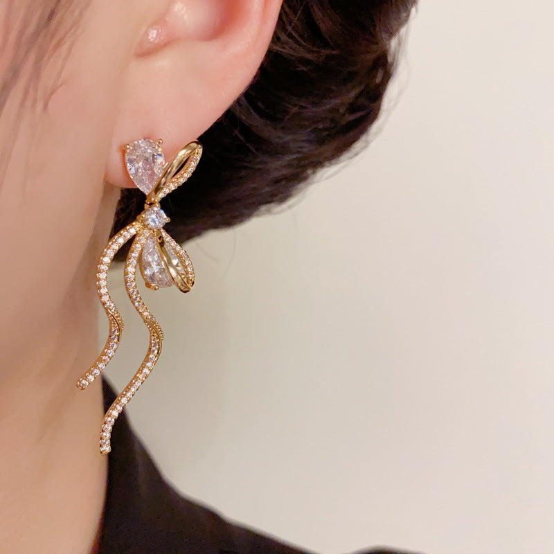 14K Gold Full-Diamond Butterfly Bow L Tassel Earrings – Elegant Design