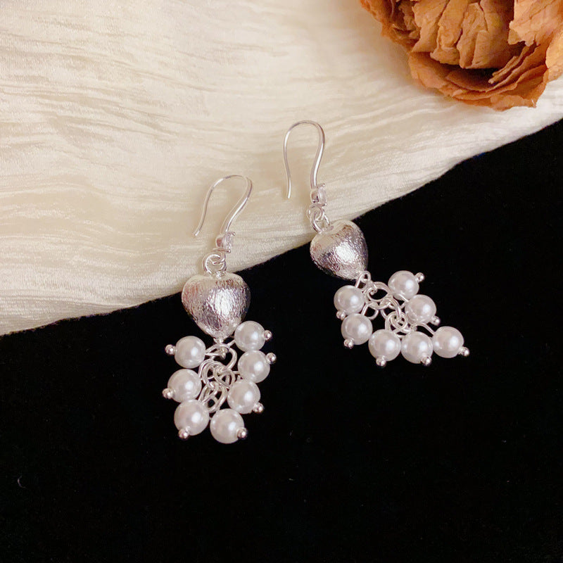 Luxury Metal Heart & Pearl Tassel Ear Hook Earrings – Elegant Design