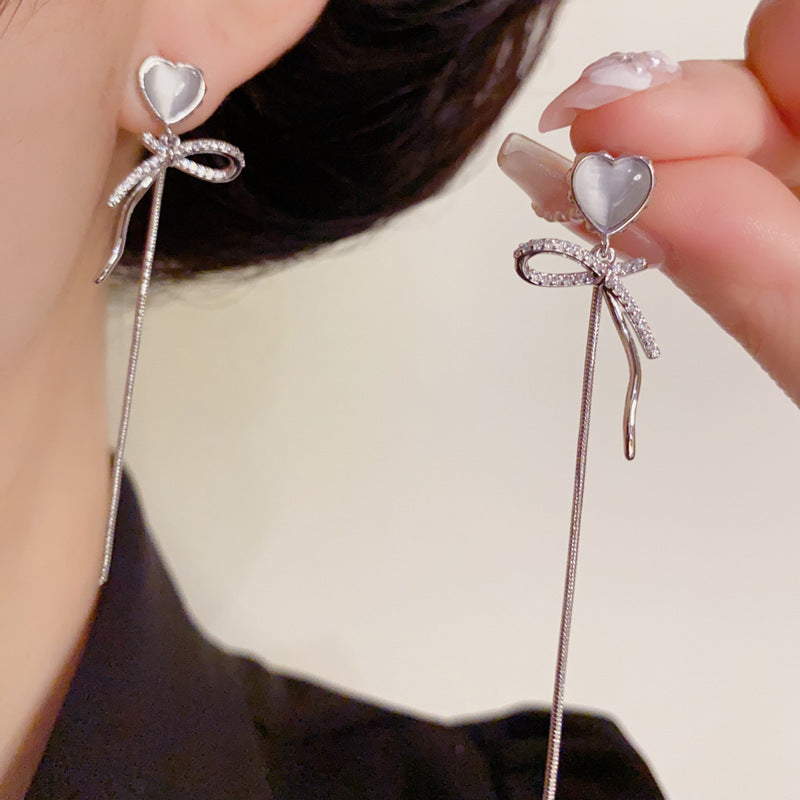 14K Gold Cats Eye Heart Bow Tassel Earrings – Elegant Long Drop Design