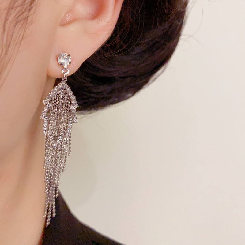 14K Gold Luxury Hollow Leaf Tassel Drop Earrings – Elegant Design