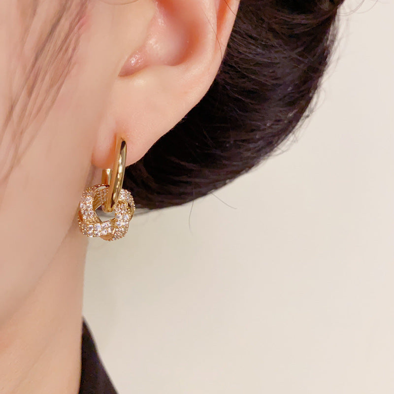 Luxury Full-Zircon Wrapped Circle Ear Cuff Earrings – Geometric Design
