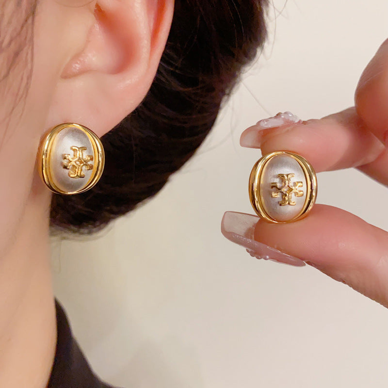 14K Gold-Plated Metal Oval Pearl Stud Earrings -Minimalist Chic Design