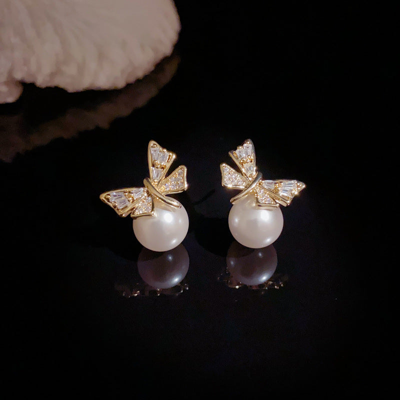 Luxury Full-Zircon Dragonfly & Pearl Stud Earrings – Elegant Design