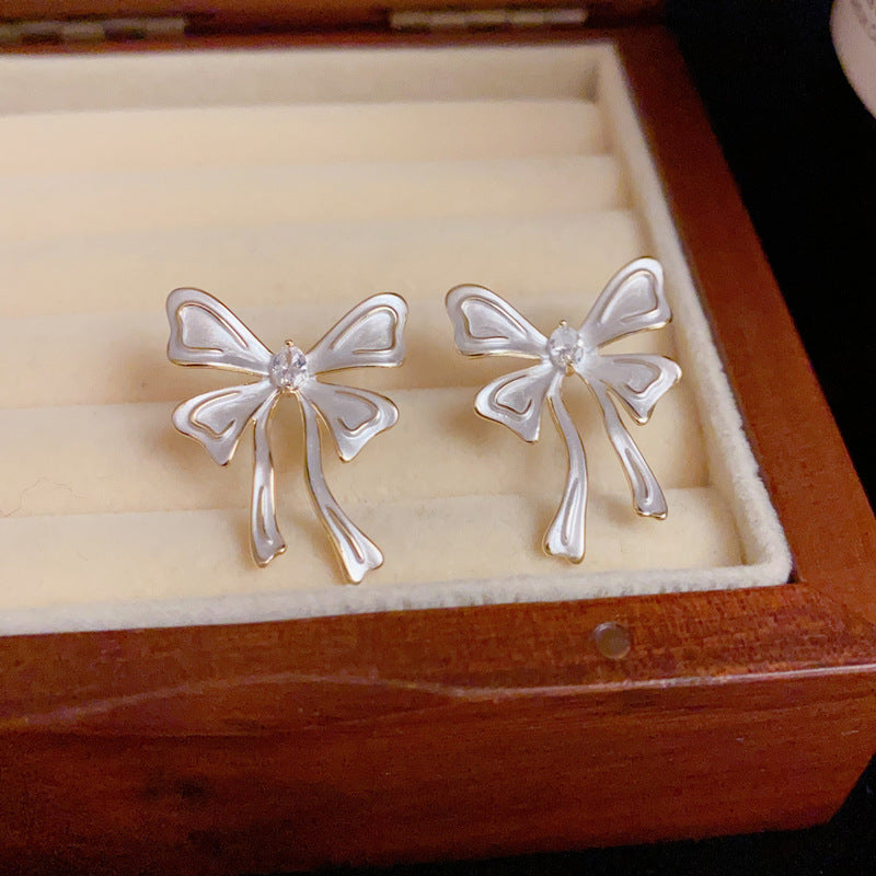 14K Gold White Enamel Bowknot Earrings - Chic Elegance Design