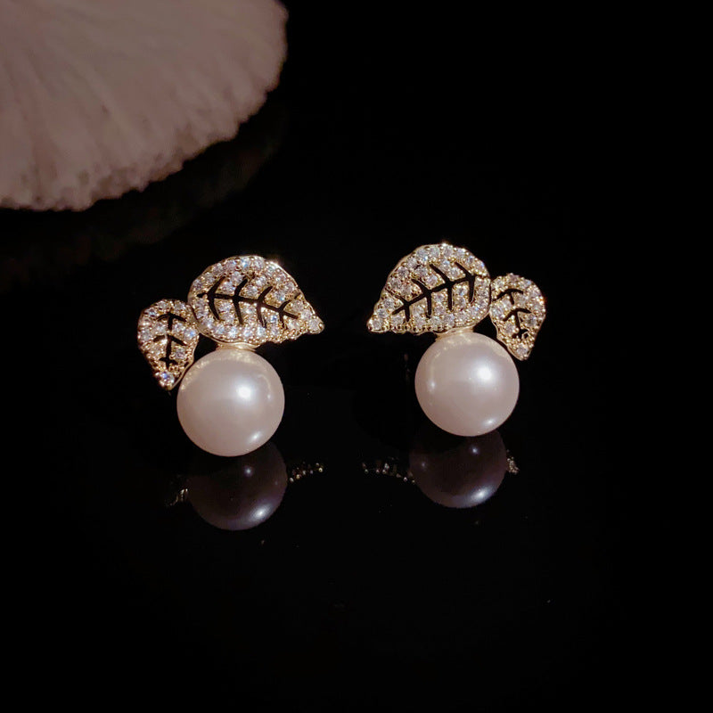 14K Gold-Plated Leaf Pearl Stud Earrings – Sparkling Minimalist Design