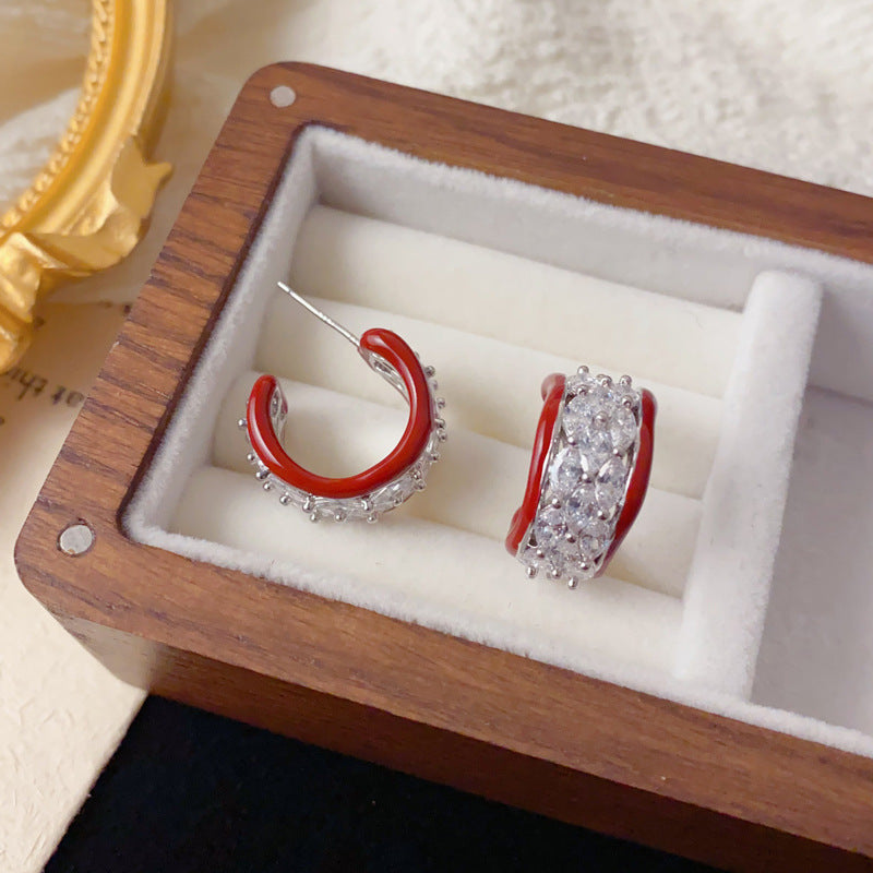 Elegant Full-Zircon Red Drip-Oil C-Hoop Earrings – French Retro Design