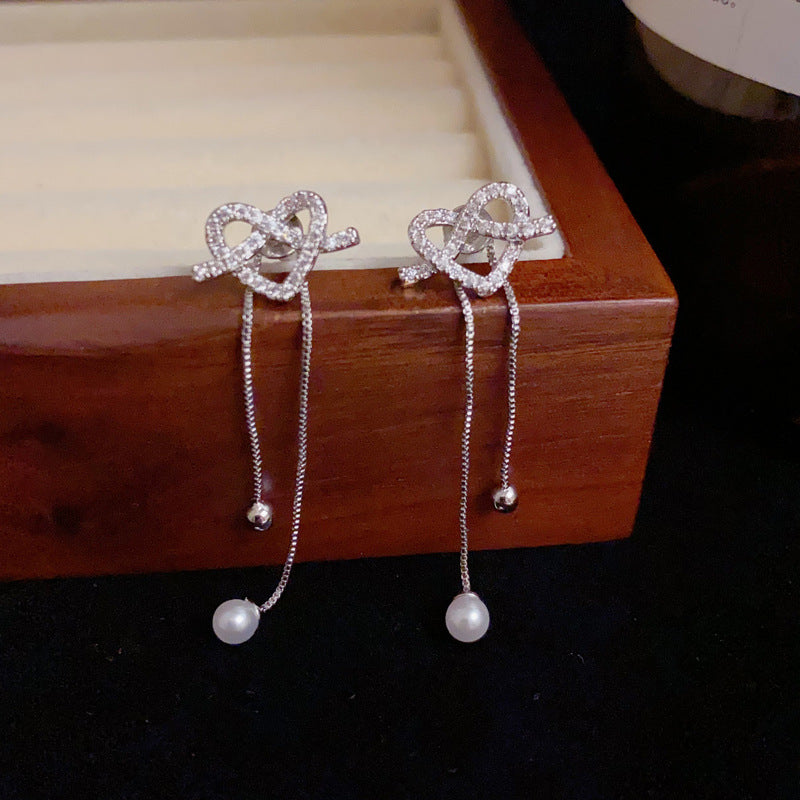 14K Gold Full Diamond Heart Tassel Drop Earrings – Elegant Design