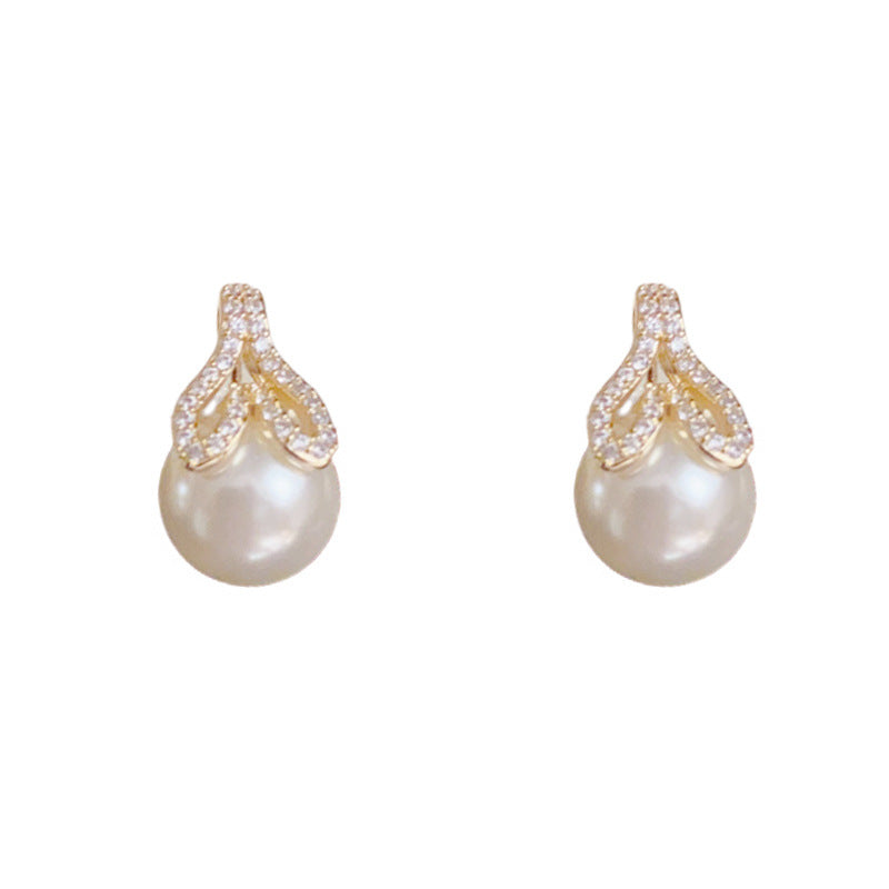 Elegant Zircon Leaf & Pearl Stud Earrings – Silver Geometric Design