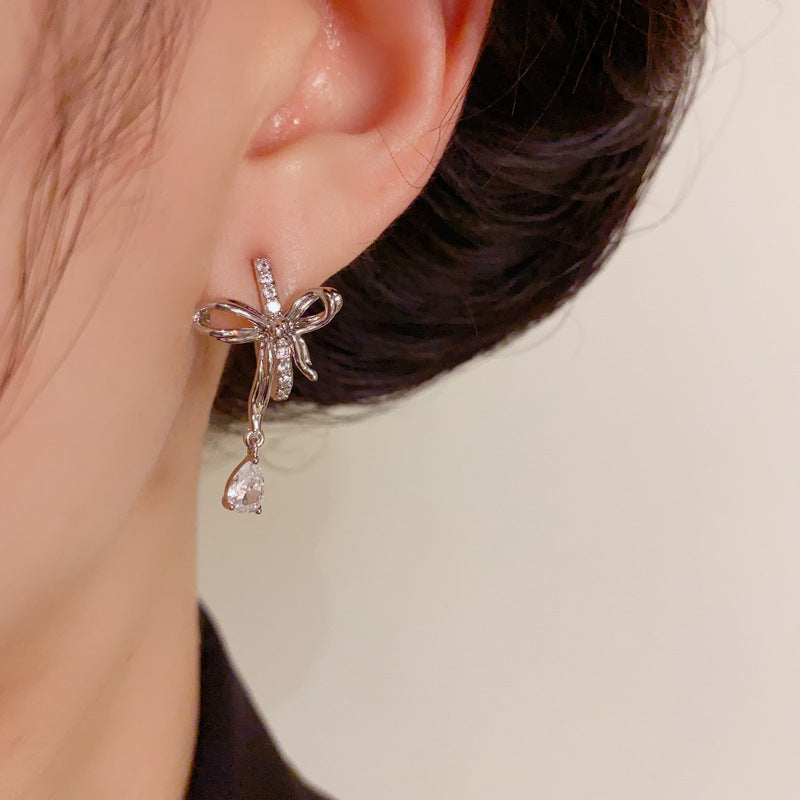 Luxury Zircon Metal Bow & Droplet Earrings – Elegant Design