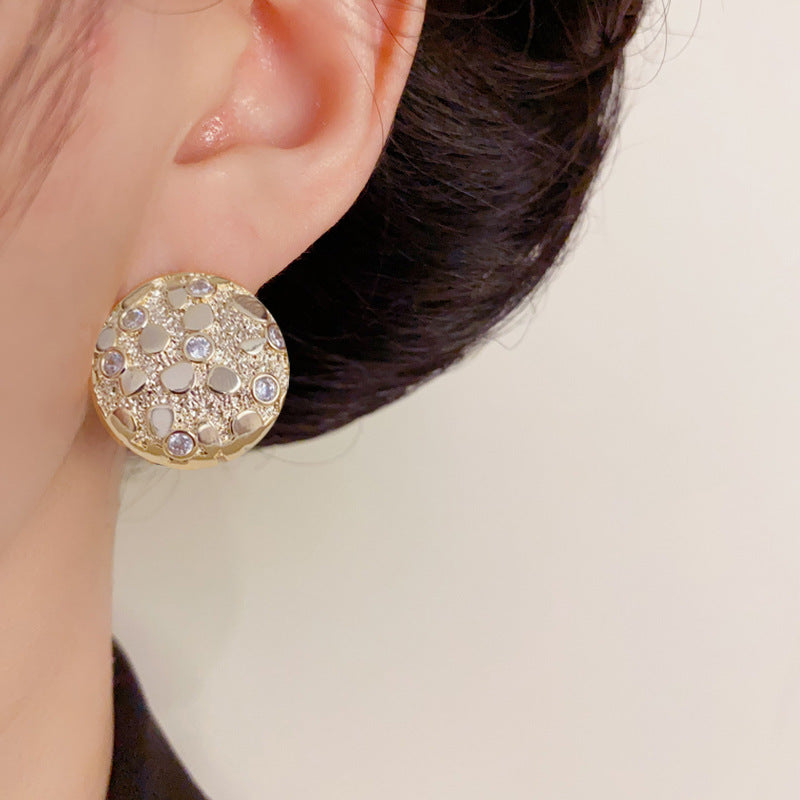 Luxury Full-Zircon Textured Round Stud Earrings – Elegant Design