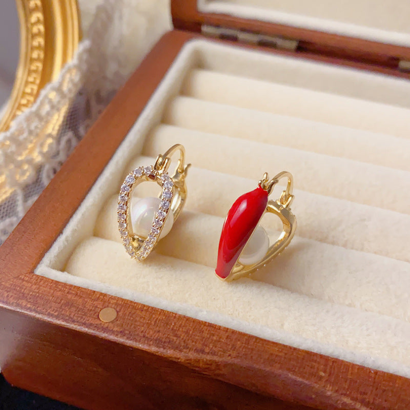 Luxury Double-Sided Hollow Pearl Heart Ear Cuff – Romantic Design