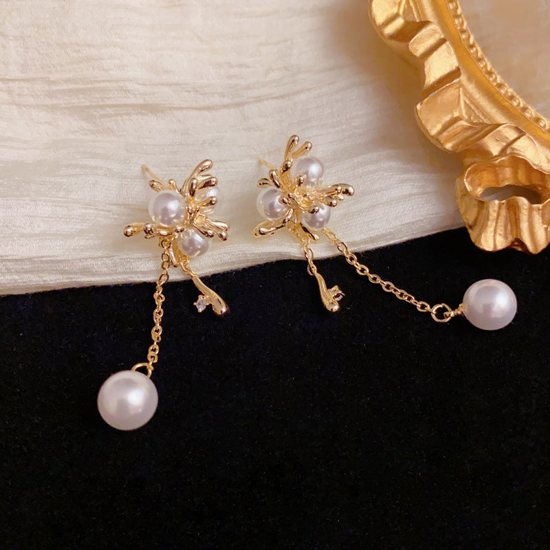 Elegant Metal Knotted Pearl Tassel Drop Earrings – Geometric Design