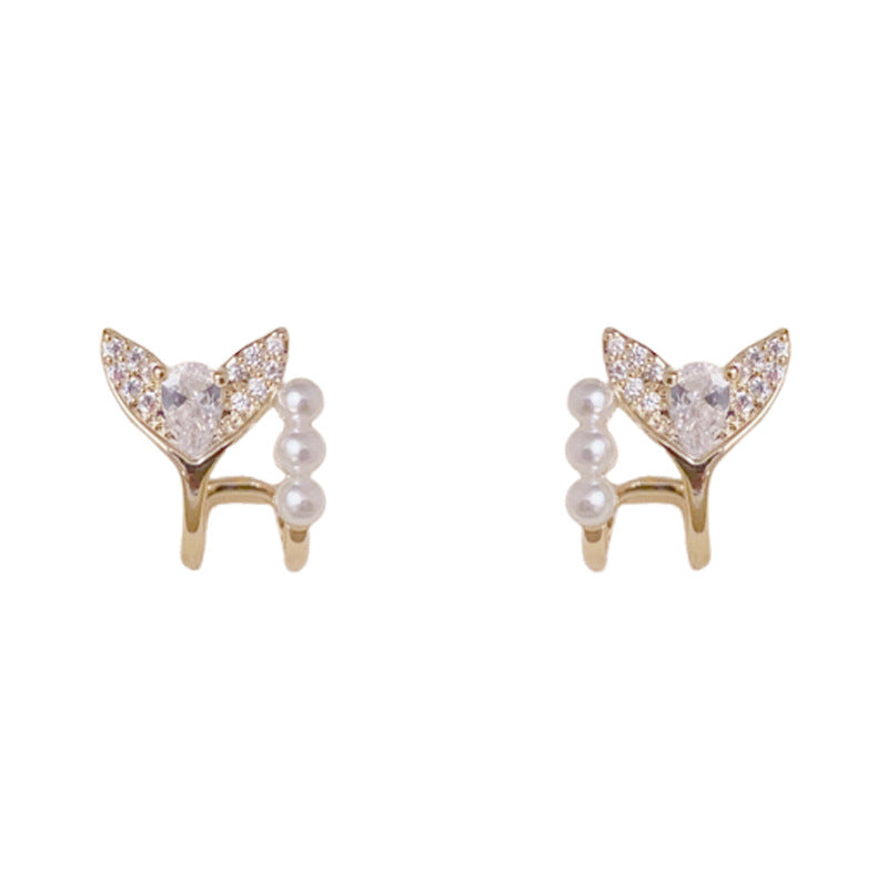 Gold/Silver Pearl Zircon Fishtail Stud Earrings – Elegant Design