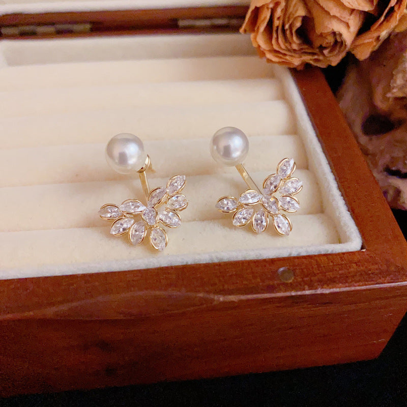 Luxury Zircon Leaf & Pearl Two-Way Earrings – Elegant Floral Design