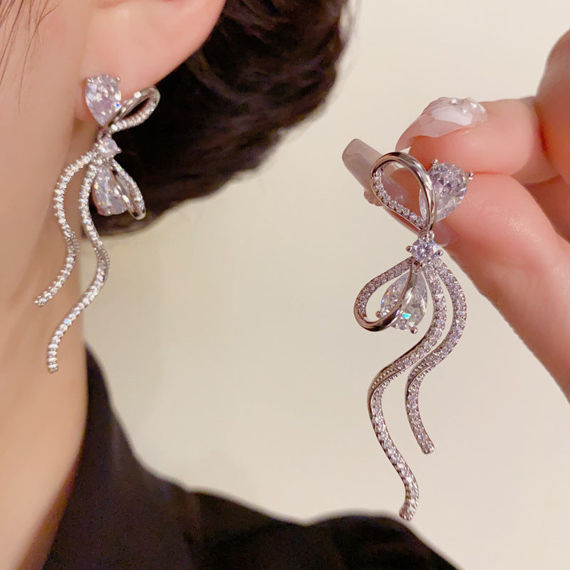 14K Gold Full-Diamond Butterfly Bow L Tassel Earrings – Elegant Design