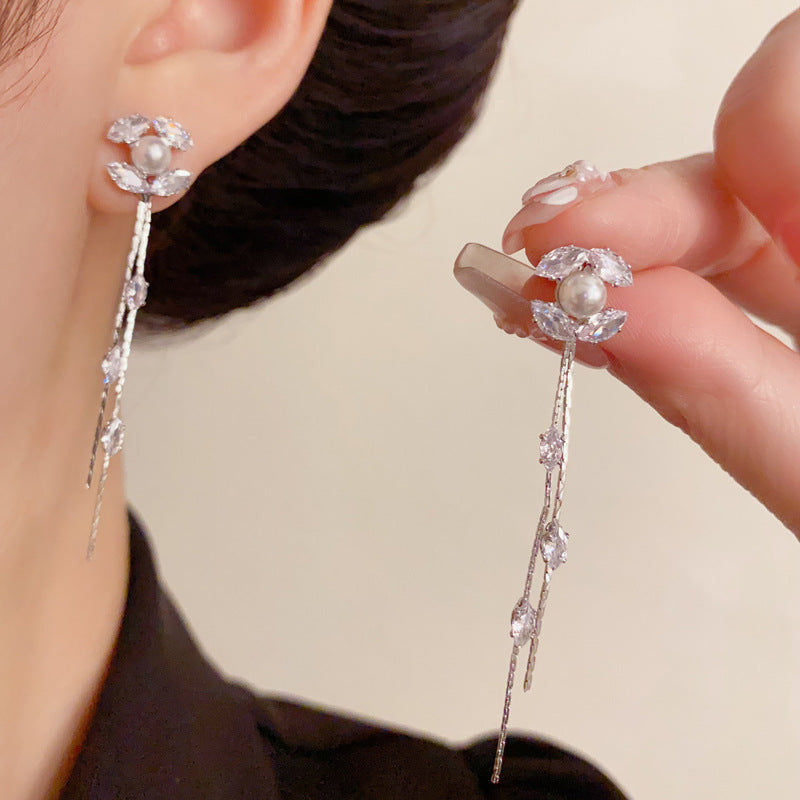 Elegant Zircon Pearl Tassel Drop Earrings – Classic Design