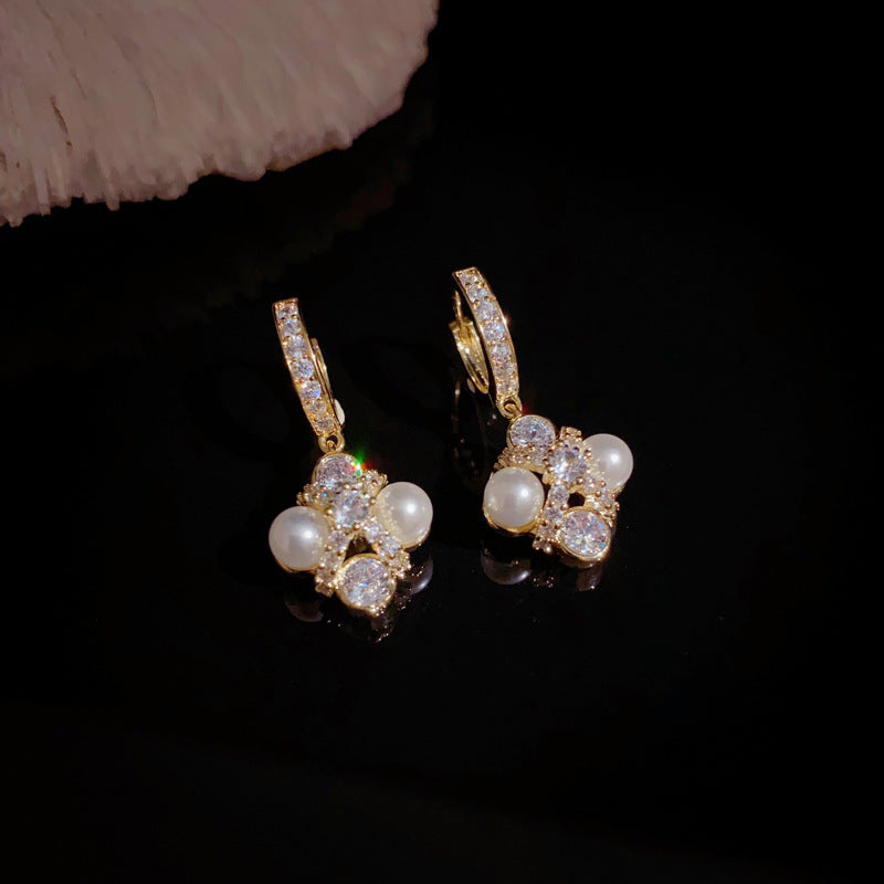 Elegant Zircon & Pearl 4Leaf Flower Ear Cuff Earrings – Floral Design