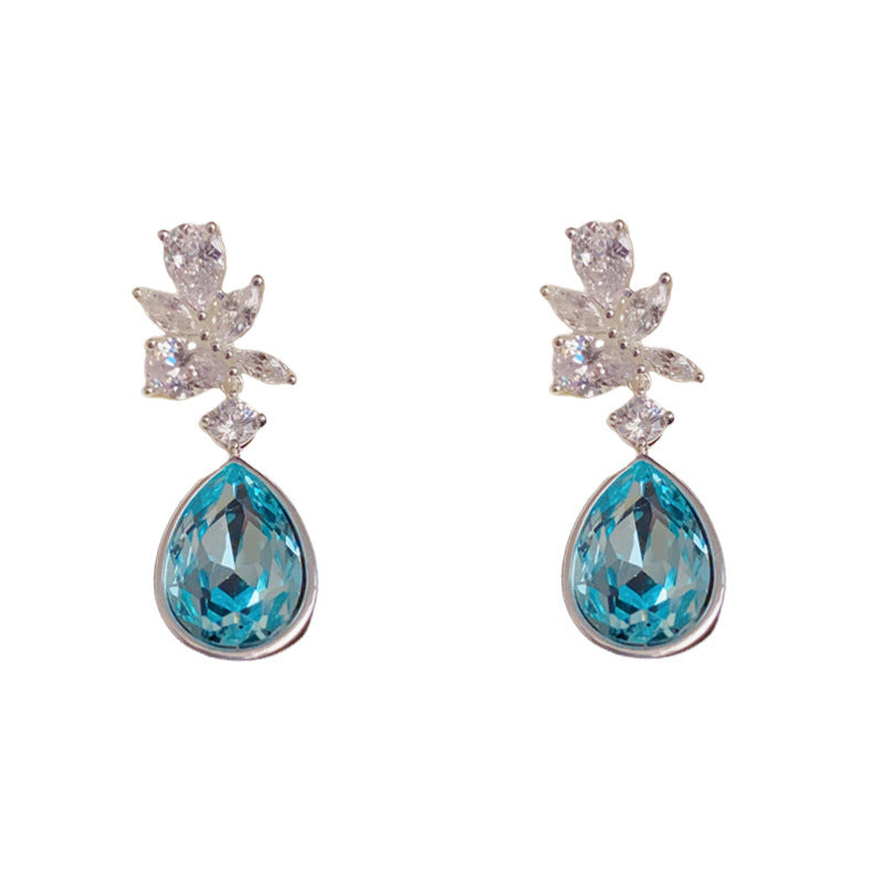Luxury Zircon Leaf & Droplet Drop Earrings – Nature-Inspired Design