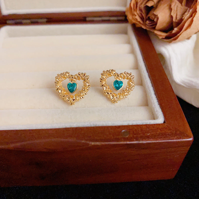 Luxury Hollow Zircon Heart Stud Earrings – Elegant Geometric Design