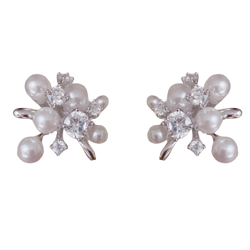 14K Gold-Plated Firework Pearl Stud Earrings – Elegant Sparkle Design
