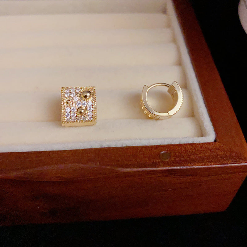 14K Gold-Plated Diamond Square Hollow Hoop Earrings - Retro-Inspired