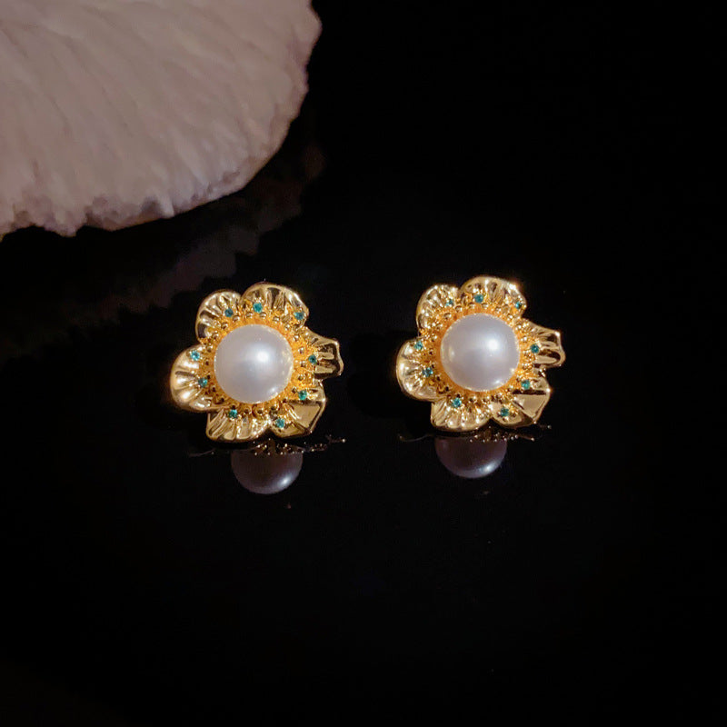 Luxury Metal Pearl & Flower Stud Gold Earrings – Floral Design