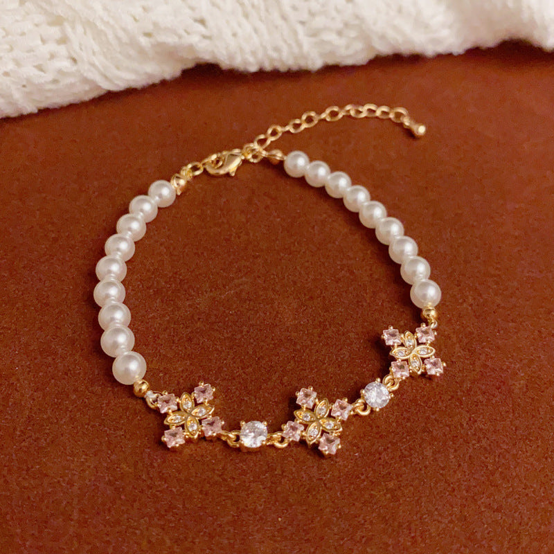 14K Gold Diamond-Inlaid 4-Leaf Flower Pearl Bracelet – Elegant Design
