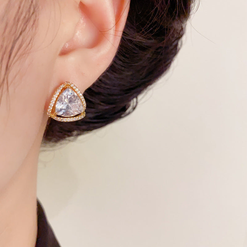 Elegant Full-Zircon Triangle Stud Gold Earrings – Geometric Design