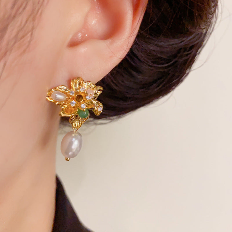 14K Gold Luxury Metal Petal & Pearl Drop Earrings – Elegant Design