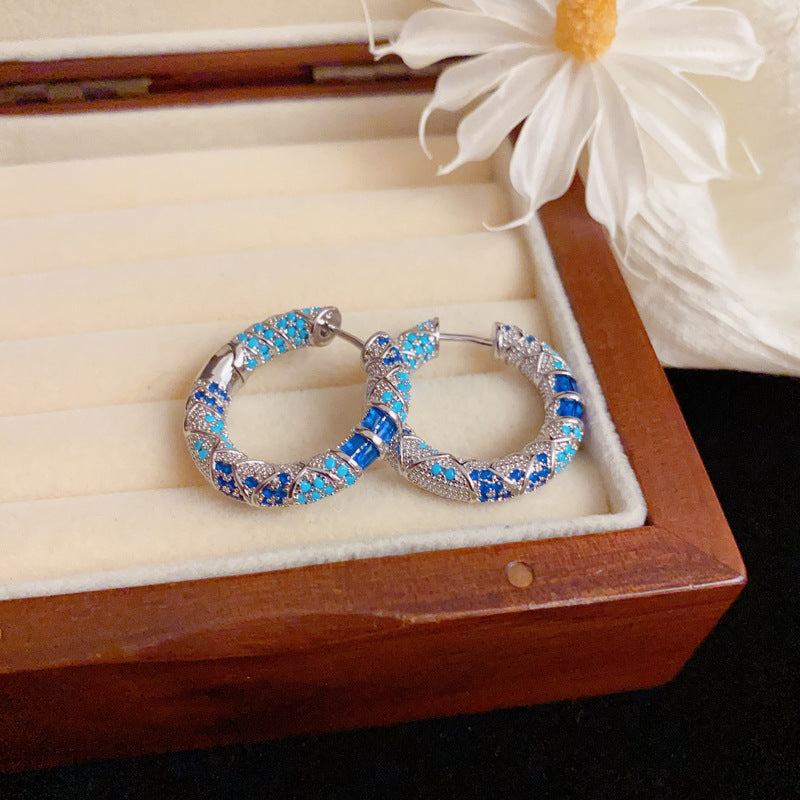 Luxury Blue Geometric Circle Ear Cuff Earrings – Elegant Design