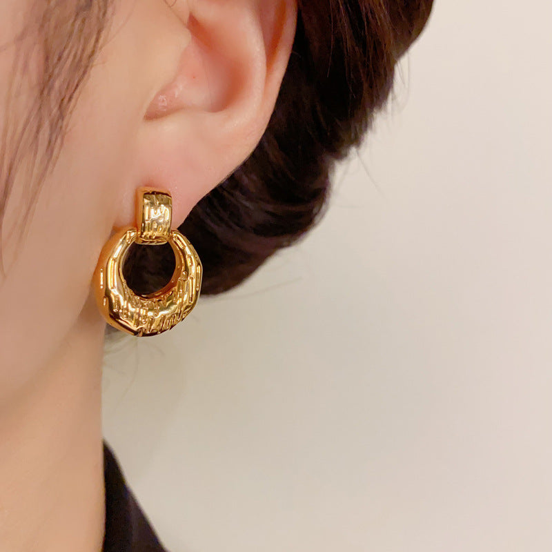 14K Gold-Plated Textured Metal Circle Drop Earrings - Elegant Design