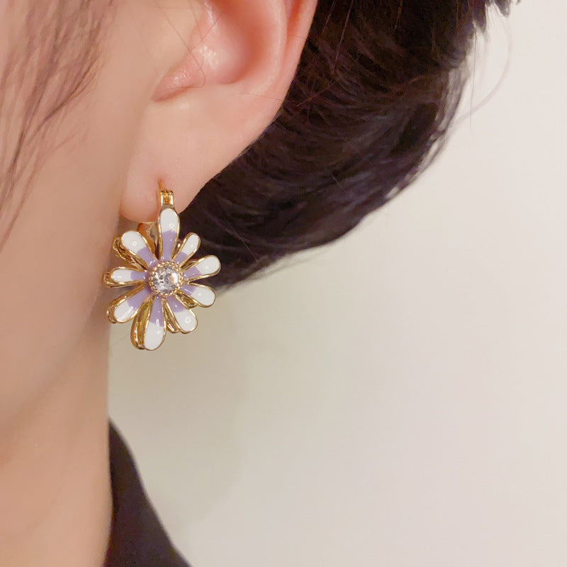 14K Gold Sweet Enamel Double-Sided Daisy Earrings – S925 Silver Needle
